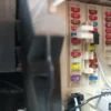 ヒューズの外し方