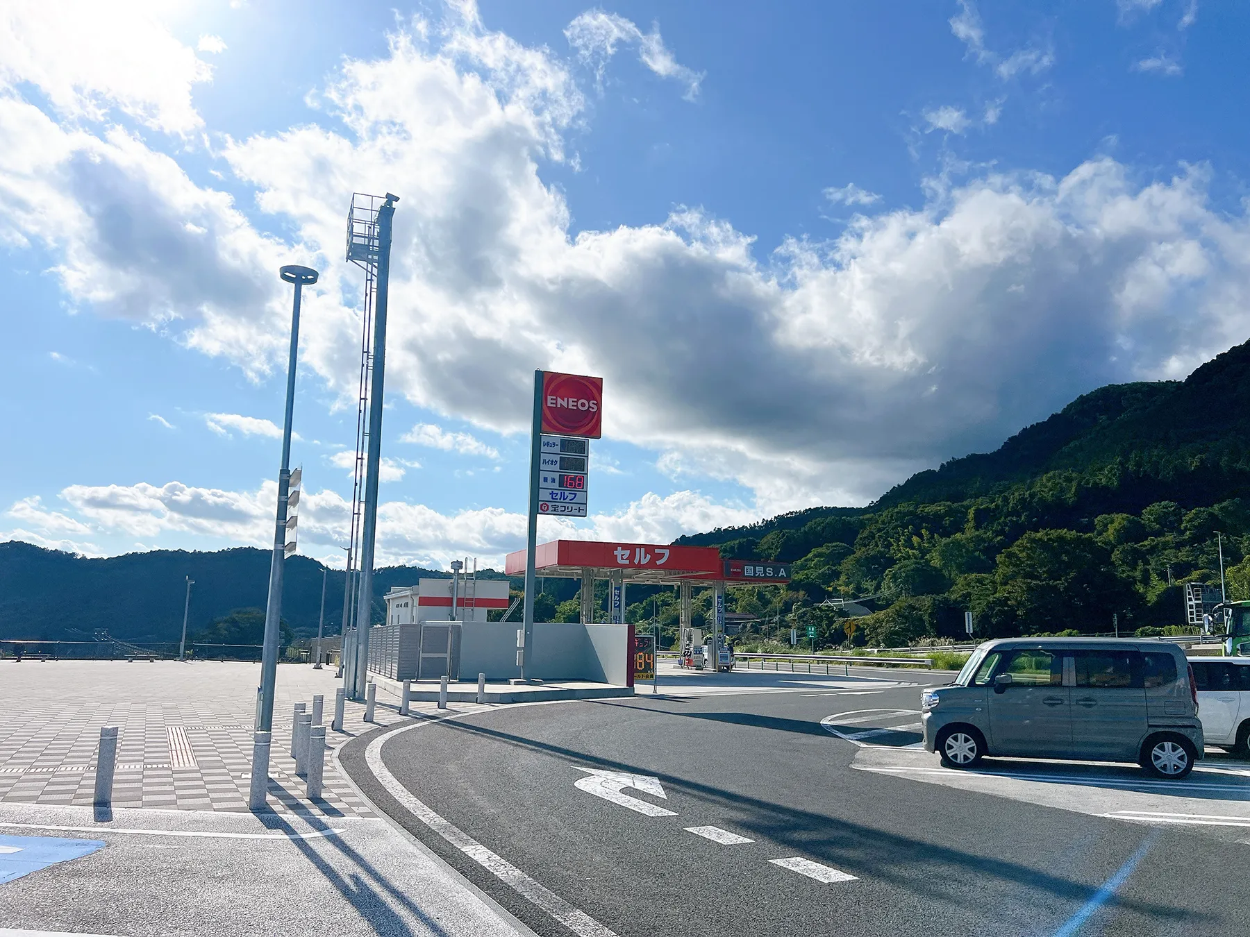 国見SA上りガソリンスタンドあり